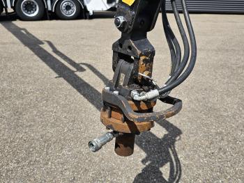 CF 410 8X2/6 FAUN / BEKKER LAGRAM 16m3 / WAS INSTALLATIE